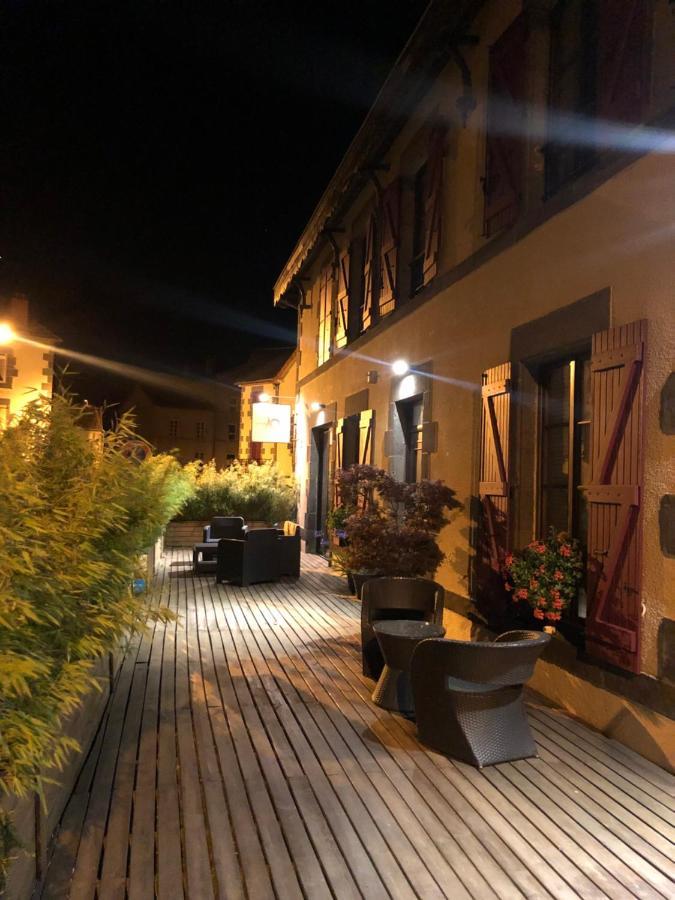 A L'Aube Des Volcans Charbonnières-les-Vieilles Exterior foto